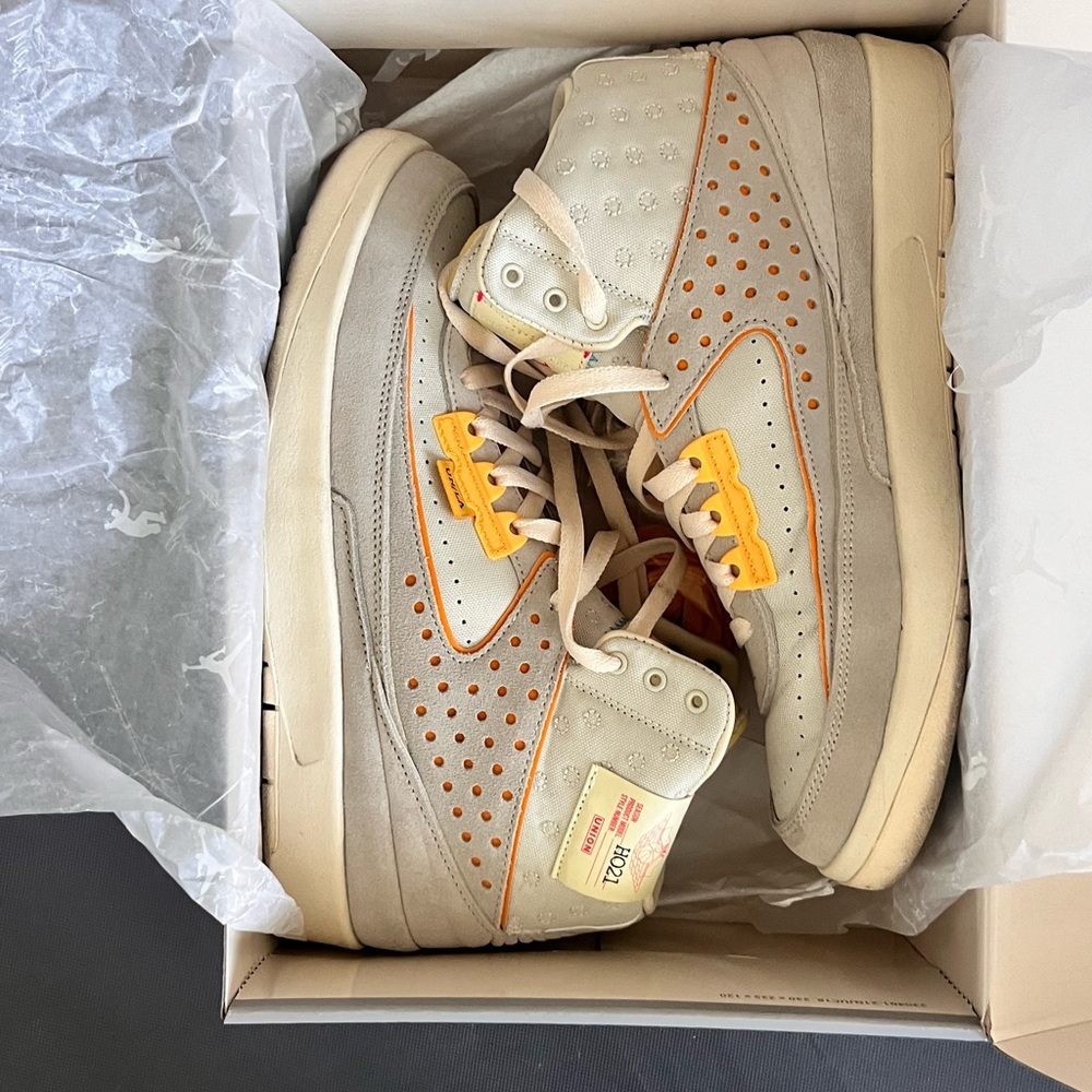 Men’s Nike Air Jordan 2 Union LA Collab Sneakers Beige Tan Worn 3 times